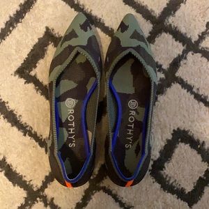 Rothy point green camo size 9.5